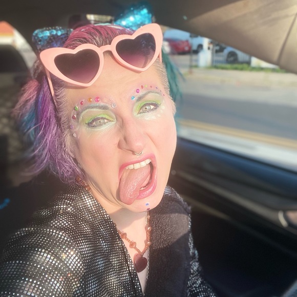 Meet your Posher, Helen - Picture 9 of 9